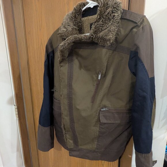 BCBG MAX AZRIA  Colorblock Faux Fur Lined Crop Zip Coat-Women's Size Medium - Picture 1 of 5